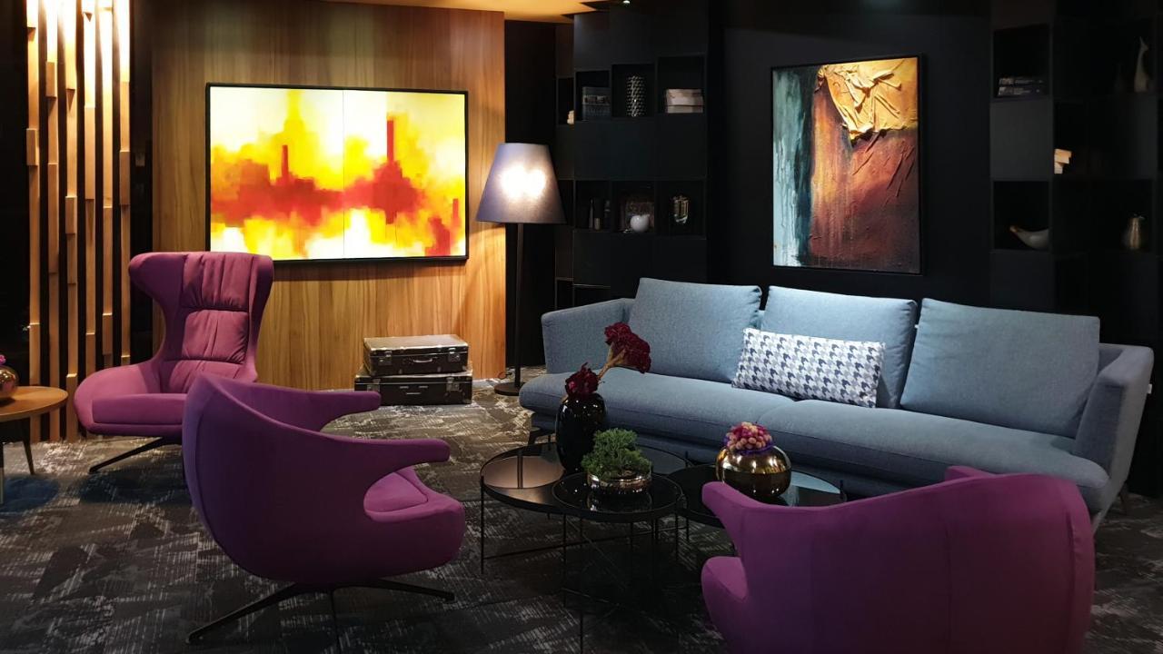 Hotel Arka Скоп'є Екстер'єр фото The interior of the lounge
