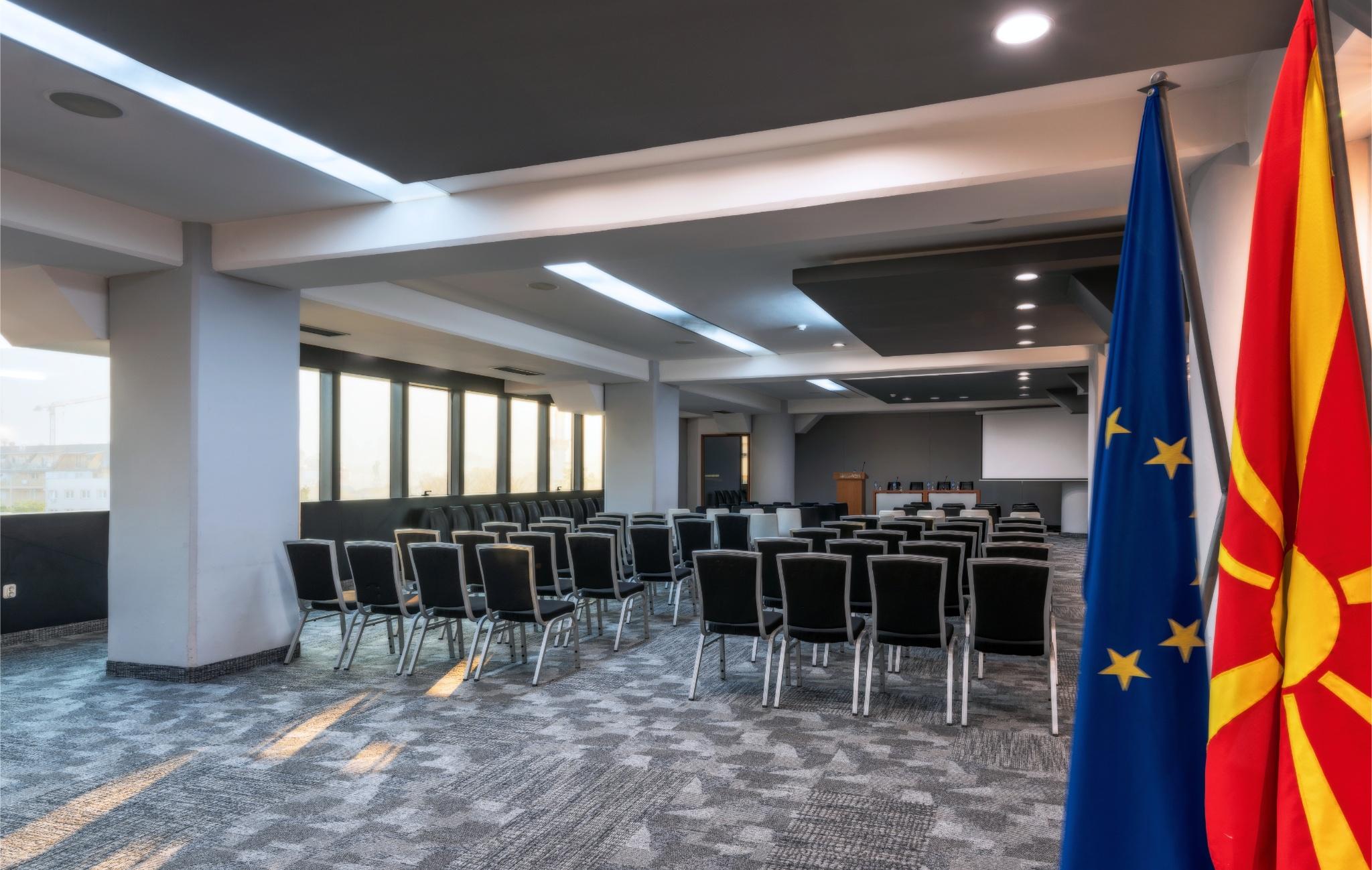 Hotel Arka Скоп'є Екстер'єр фото The European University of Kosovo