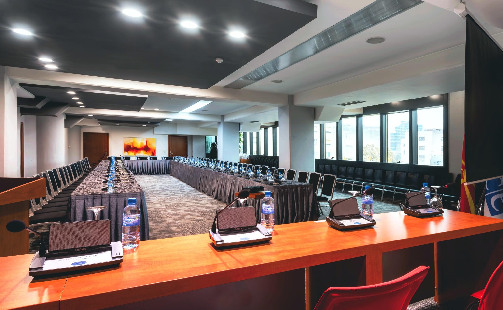 Hotel Arka Скоп'є Екстер'єр фото The 2012 World Conference on Tobacco or Health