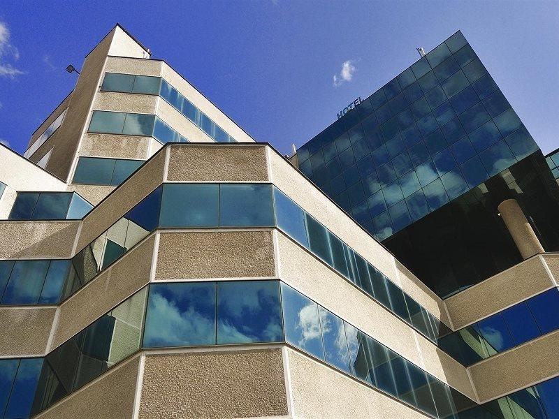 Hotel Arka Скоп'є Екстер'єр фото The building's exterior